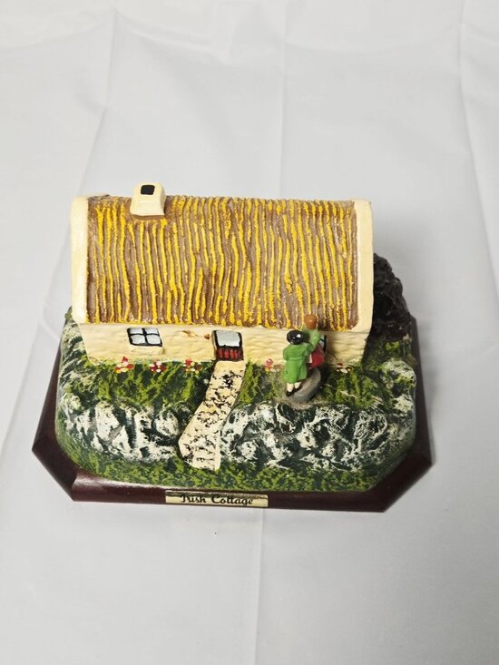 Bray Co Other - "When Irish Eyes Are Smiling" Bray, Co. Ireland Traditional Irish Cottage Music